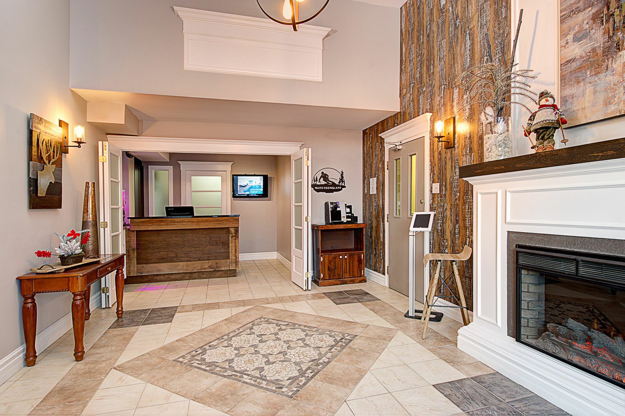 Hotel Vacances Tremblant Mont-Tremblant Exterior foto